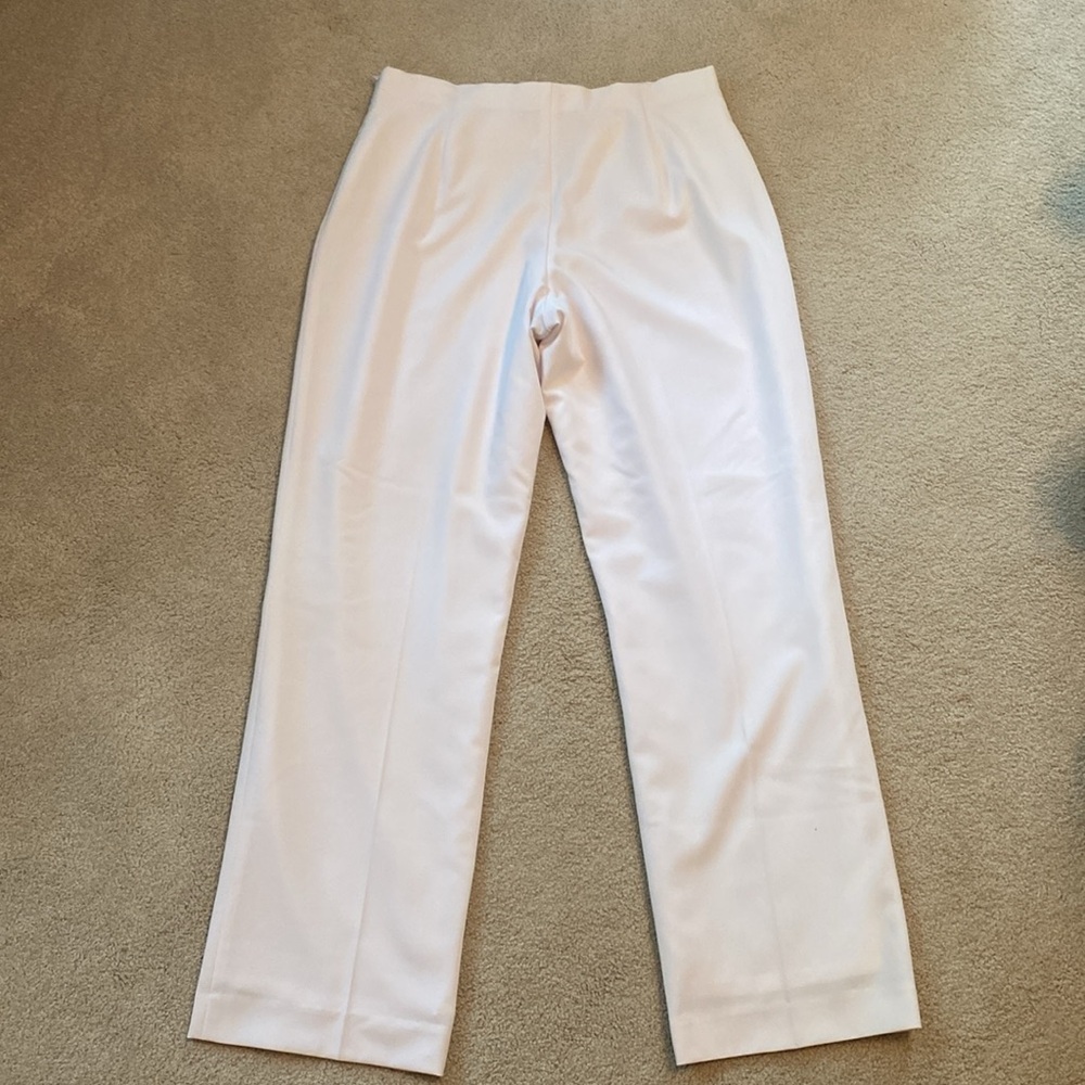 Taylor Brooke made in Canada 10P fully lined white pants with side zip at waist